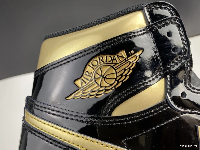 METALLIC (2020) GOLD HIGH 1 BLACK 555088-032 AIR JORDAN RETRO 0812